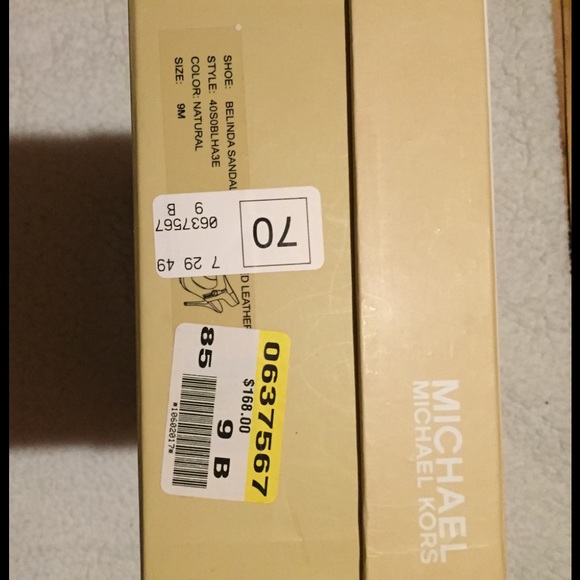 Michael Kors Belinda Leather Sandals - Picture 6 of 6